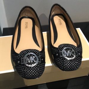 Michael Kors Flats size 9 blk w/silver dots